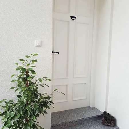 Stern, Apartman 1 巴尼西卢卡
